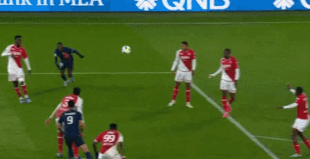 法甲赛报：登贝莱首球姆巴佩点球巴黎主场5-2摩纳哥