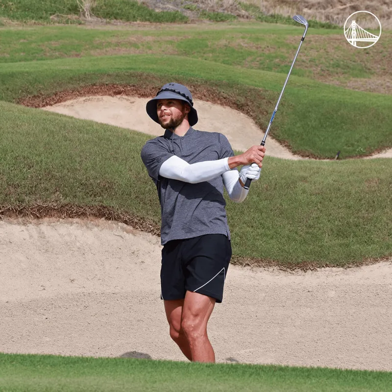 勇士官方更新Instagram 晒出库里与布克、塔图姆打高尔夫球的照片